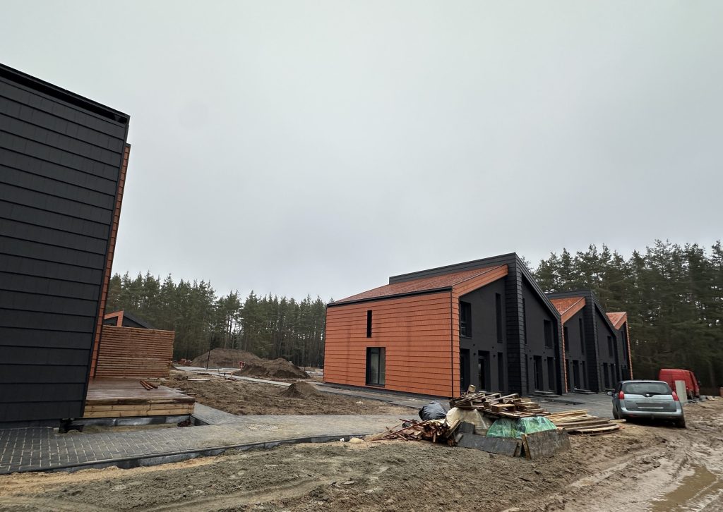 For-rest (Meiriškių g. 25) - Sublokuoti namai - statybų nuotraukos