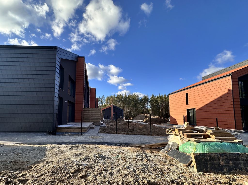 For-rest (Meiriškių g. 25) - Sublokuoti namai - statybų nuotraukos