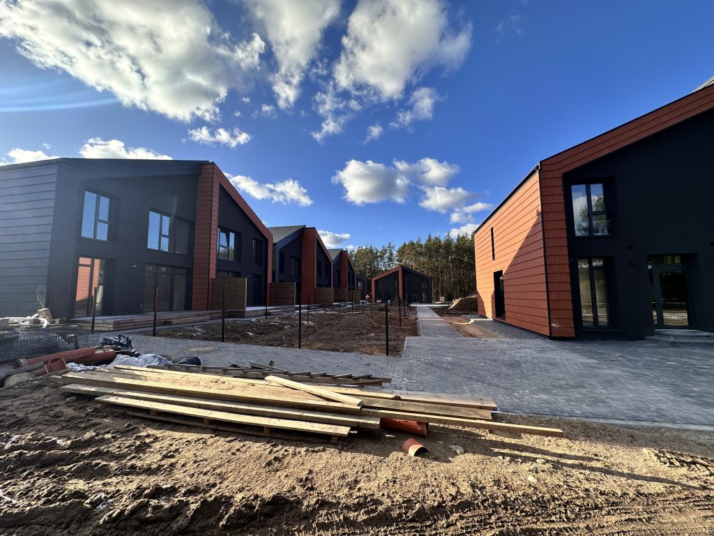 For-rest (Meiriškių g. 25) - Sublokuoti namai - statybų nuotraukos