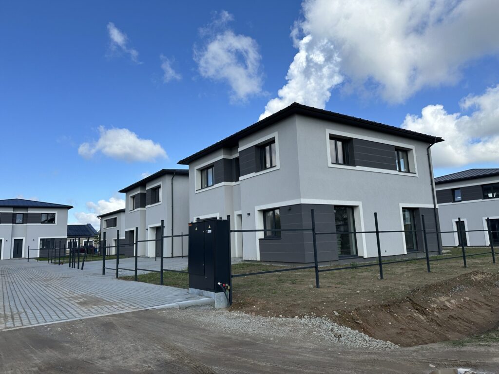Riešės šilas (Verbų g. 35A, 35B, 35C, 35D, 35E, 35F, 35G, 35H, 35I, Didžiosios Riešės k.) - Private house community - construction photos