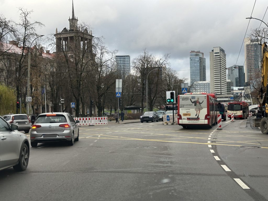 J. Tumo-Vaižganto g., A. Goštauto g., Vasario 16-osios g. (J. Tumo-Vaižganto g., A. Goštauto g., Vasario 16-osios g.) - Jalgrattatee, Tänav - ehituse fotod