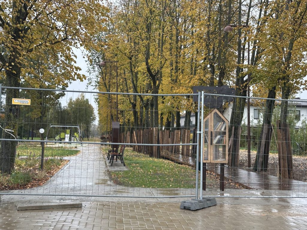 Liepų alėja tarp Vyčio Kryžiaus gatvės ir Garliavos plento (Vyčio Kryžiaus g.,Garliavos pl.) - Park - ehituse fotod