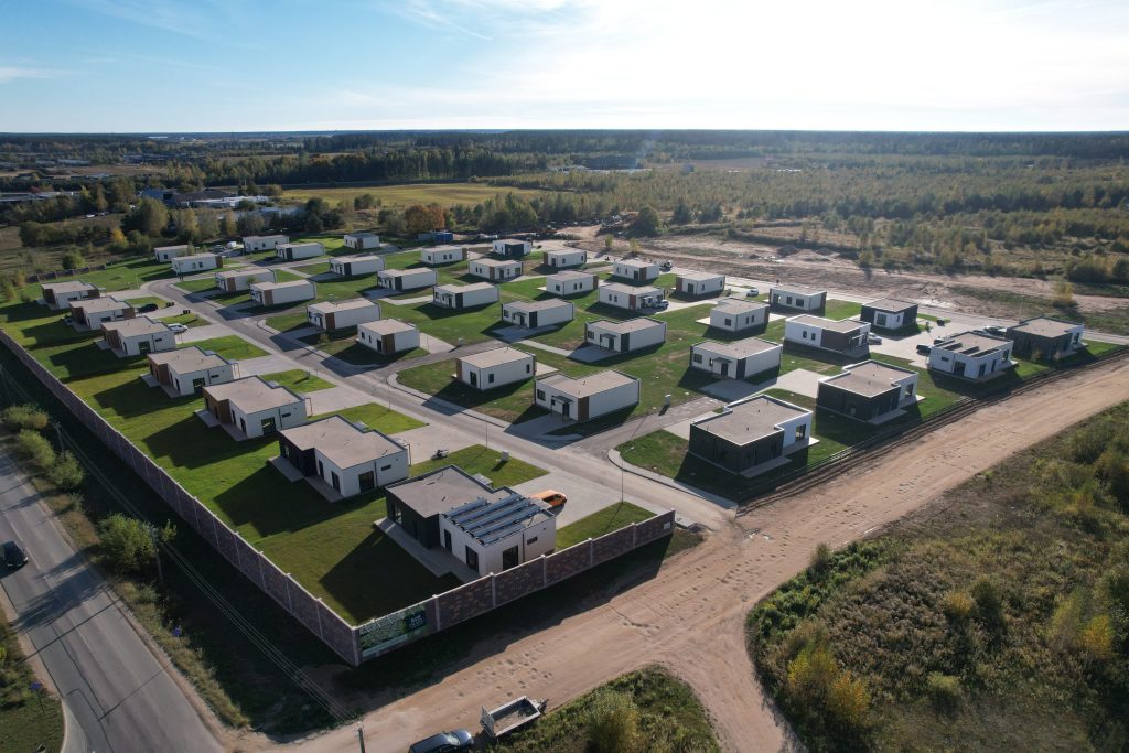 Trakų kaimynystė 1 etapas (Zubiškių g. 2 - 82) - Private house community - construction photos