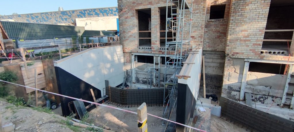 Balasta dambis 34 (Balasta dambis 34) - Food services, Office center, Private house community - construction photos