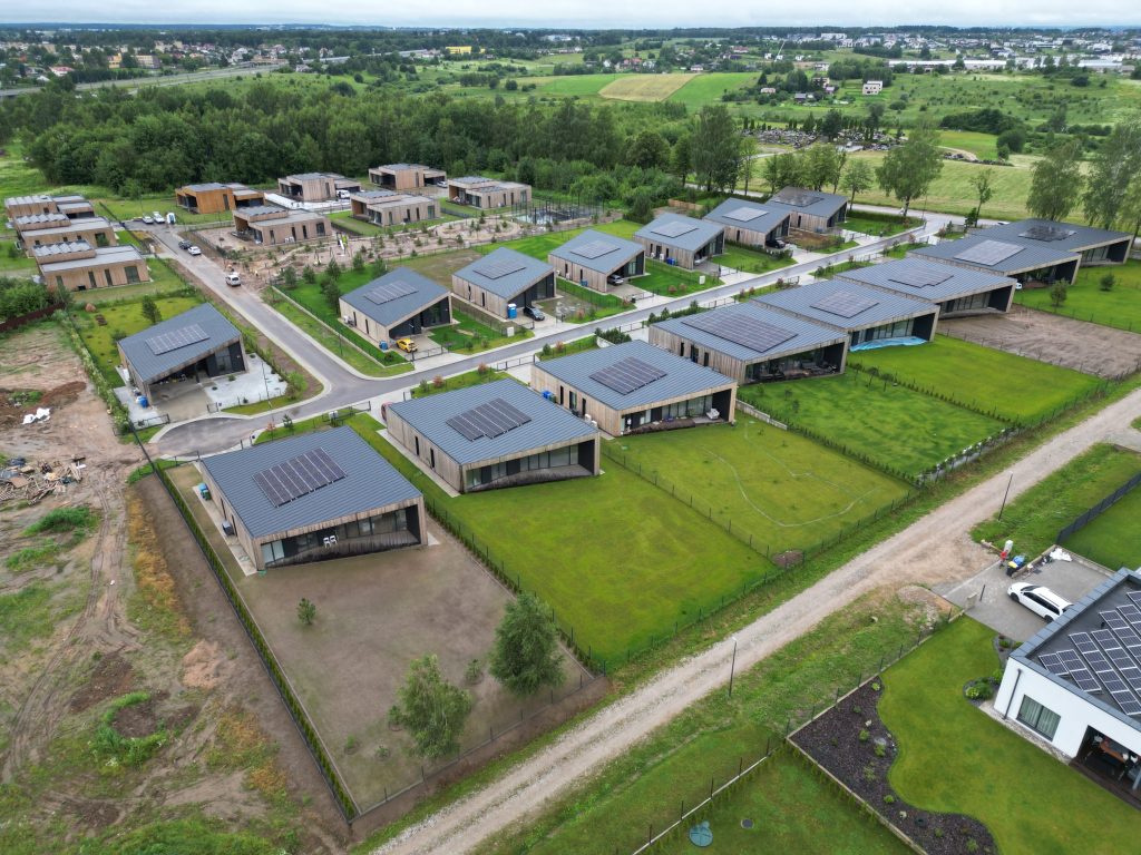 Home plus (Kolektyvo g. 33, 35, 37, 39, 41, 43, 45, 47, 49, 51, 53, 55, 57, 59, 61, 63, 67, 69, 71, 73, 75, 77, 79, 81, Nemėžis) - Private house community - construction photos