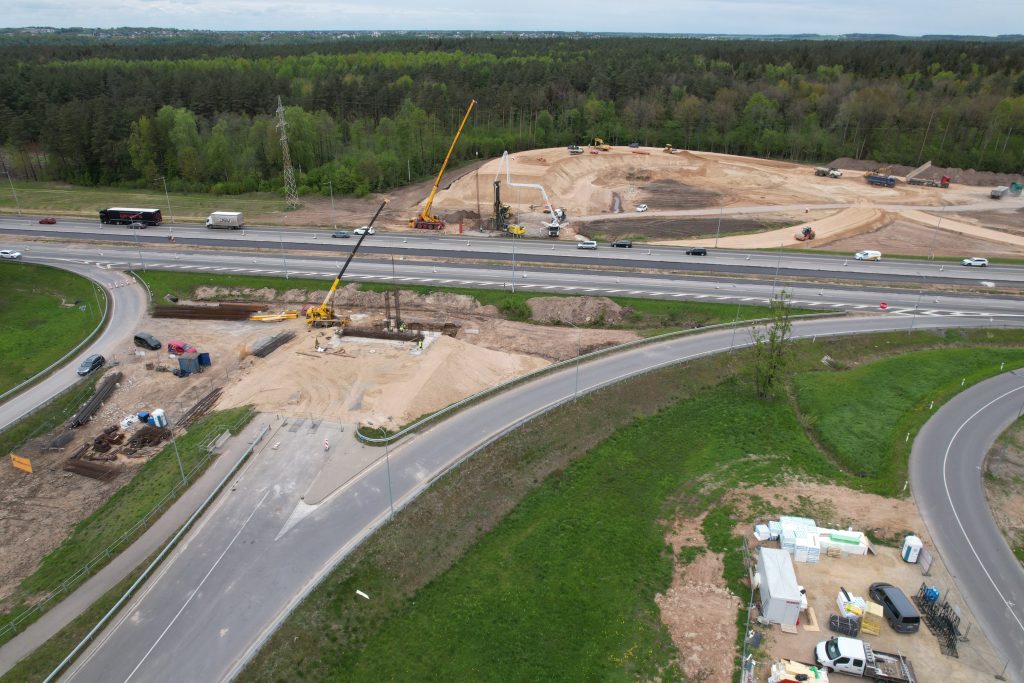 Skirtingų lygių sankryžos ties Ašigalio g. (Ašigalio g., Briedžių tak.) - Road - construction photos