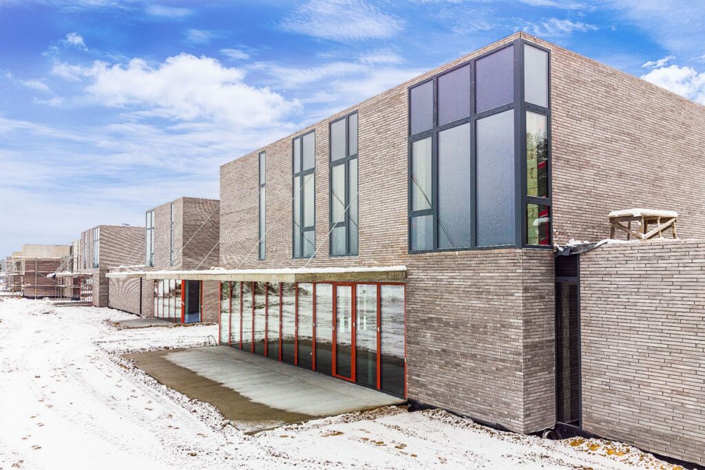 Sky10 (Dangaus g. 27A, 27B, 27C, 27D, 27E, Raišių k., Zujūnų sen.) - Rindu mājas - būvdarbu attēli