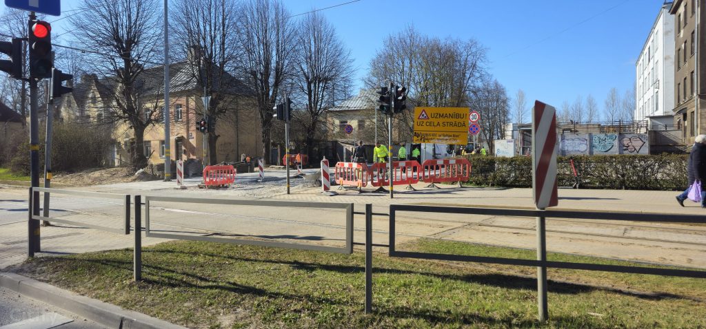 Mobilitātes punkts "Šmerlis (Alfa)" (Bērzpils iela) - Kitas susisiekimo objektas - statybų nuotraukos