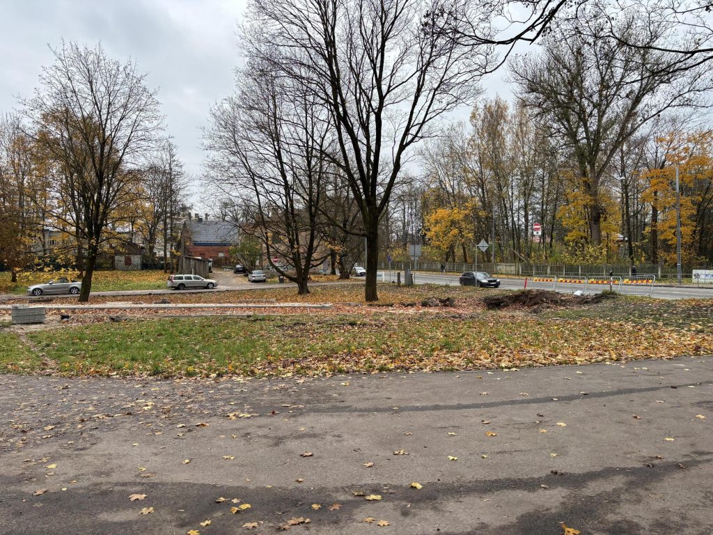 Velosipēdu ceļš Rīga - Babīte - Piņķi (Durbes iela, Jūrmalas gatve, Kurzemes prospekts, Bebru iela, Anniņmuižas bulvāris, Dammes iela, Slokas iela) - Jalgrattatee - ehituse fotod