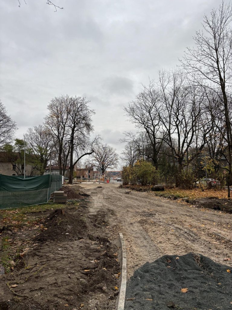 Velosipēdu ceļš Rīga - Babīte - Piņķi (Durbes iela, Jūrmalas gatve, Kurzemes prospekts, Bebru iela, Anniņmuižas bulvāris, Dammes iela, Slokas iela) - Jalgrattatee - ehituse fotod