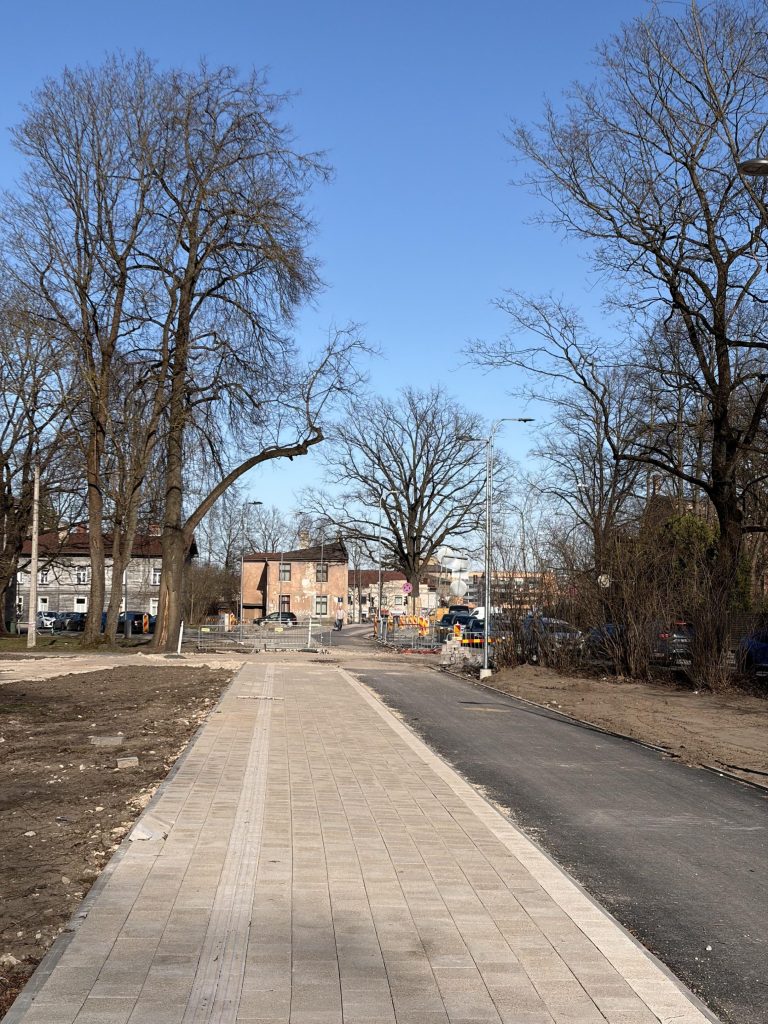 Velosipēdu ceļš Rīga - Babīte - Piņķi (Durbes iela, Jūrmalas gatve, Kurzemes prospekts, Bebru iela, Anniņmuižas bulvāris, Dammes iela, Slokas iela) - Velosipēdu ceļš - būvdarbu attēli