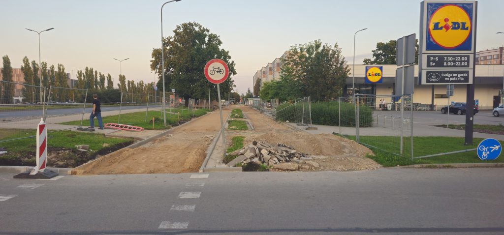 Velosipēdu ceļš Rīga - Ulbroka (Augusta Deglava iela) - Jalgrattatee - ehituse fotod