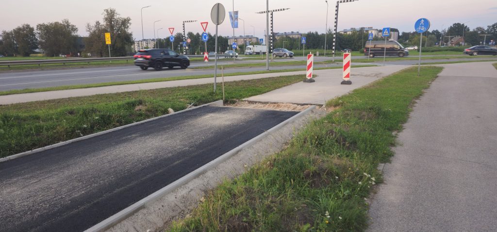 Velosipēdu ceļš Rīga - Ulbroka (Augusta Deglava iela) - Jalgrattatee - ehituse fotod