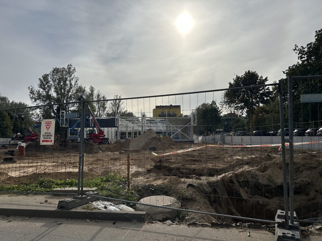 IKI Burbiškių g. 31 (Burbiškių g. 31) - Food store - construction photos