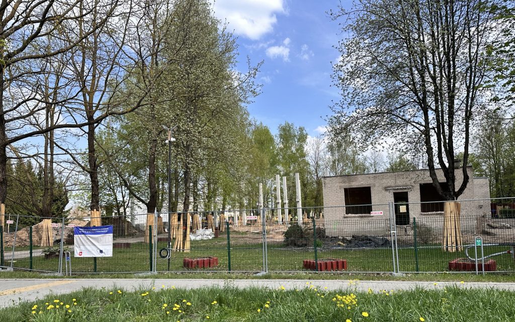 Kauno Tirkliškių Mokykla-Darželis (Dvarų g. 49) - Early education, Primary and secondary education - construction photos