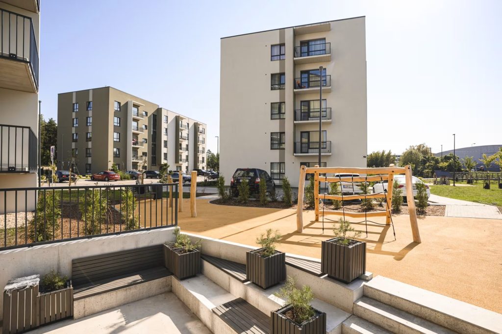 Mežpilsēta - 2. kārta - 4. ēka (Hipokrāta iela 18) - Daudzdzīvokļu nams - būvdarbu attēli