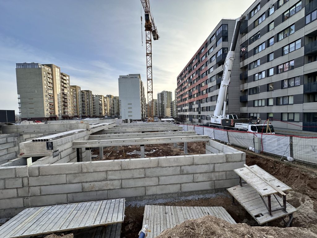 Girulių 8 (Girulių g. 8) - Multi apartment - construction photos