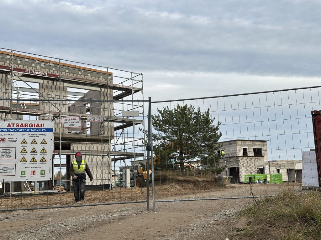 Keturlapio skveras (Spindulio g. 72, 74, 76, 78, 80, 82, 84, 86, 88, 90, 92, 94) - Eramajade rajoon, Ridaelamu - ehituse fotod