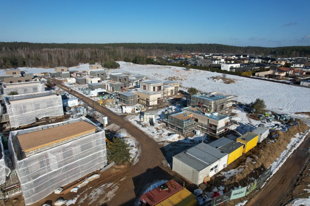 Keturlapio skveras (Spindulio g. 72, 74, 76, 78, 80, 82, 84, 86, 88, 90, 92, 94) - Private house community, Row housing - construction photos