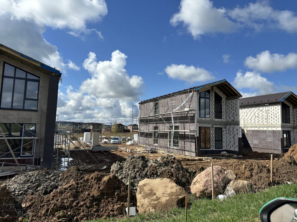 Spanguolių takai (Kikilių g. 2 - 68) - Row housing - construction photos