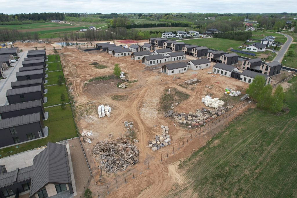 Spanguolių takai (Kikilių g. 2 - 68) - Row housing - construction photos