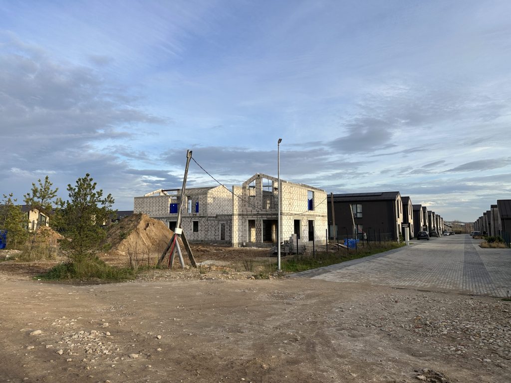 Spanguolių takai (Kikilių g. 2 - 68) - Row housing - construction photos