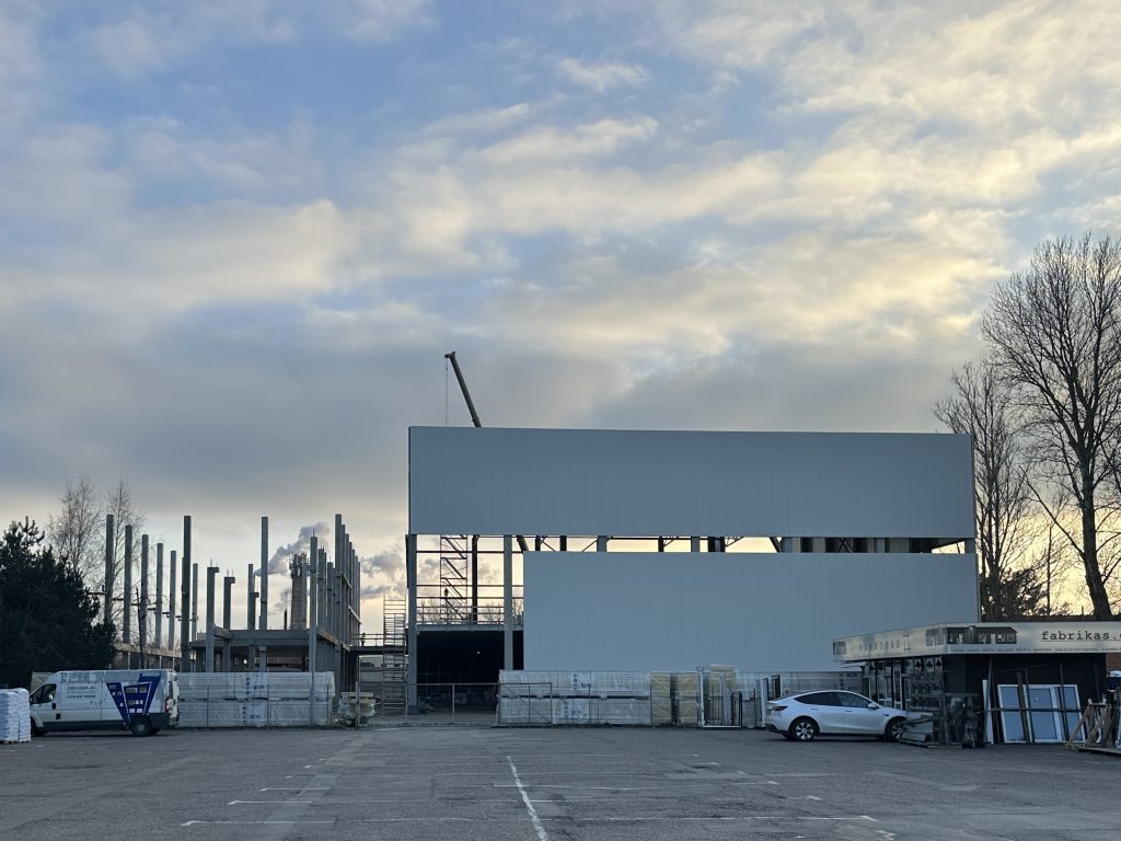 NORFA | Teniso kortai (Bangų g. 11A) - Prekybos centras, Sporto arena - statybų nuotraukos