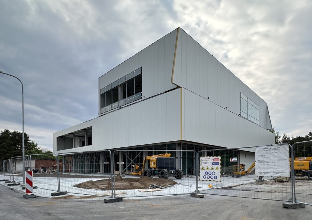 NORFA | Teniso kortai (Bangų g. 11A) - Prekybos centras, Sporto arena - statybų nuotraukos