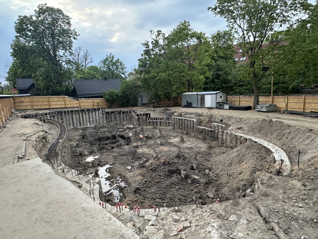 BANGA (J. Basanavičiaus g. 2) - Toitlustusasutus, Kaubanduskeskus - ehituse fotod