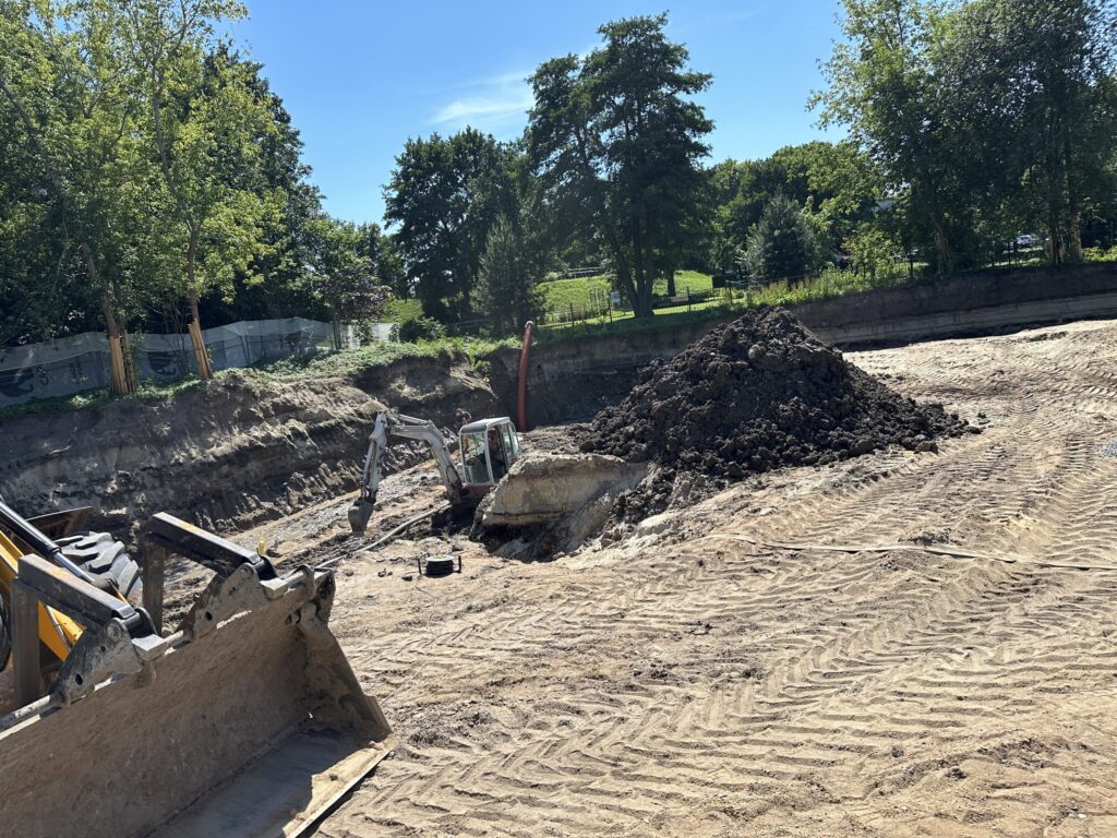 Šermukšnių g. 11 (Šermukšnių g. 11) - Viešbutis - statybų nuotraukos