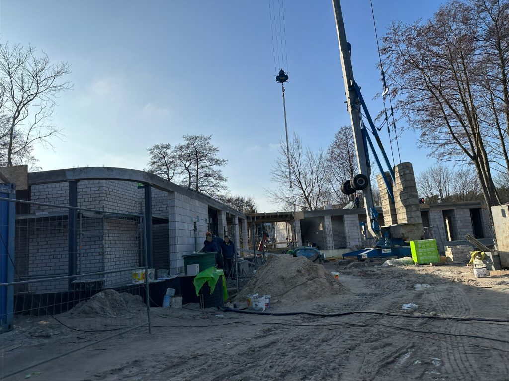 Šermukšnių g. 11 (Šermukšnių g. 11) - Viešbutis - statybų nuotraukos