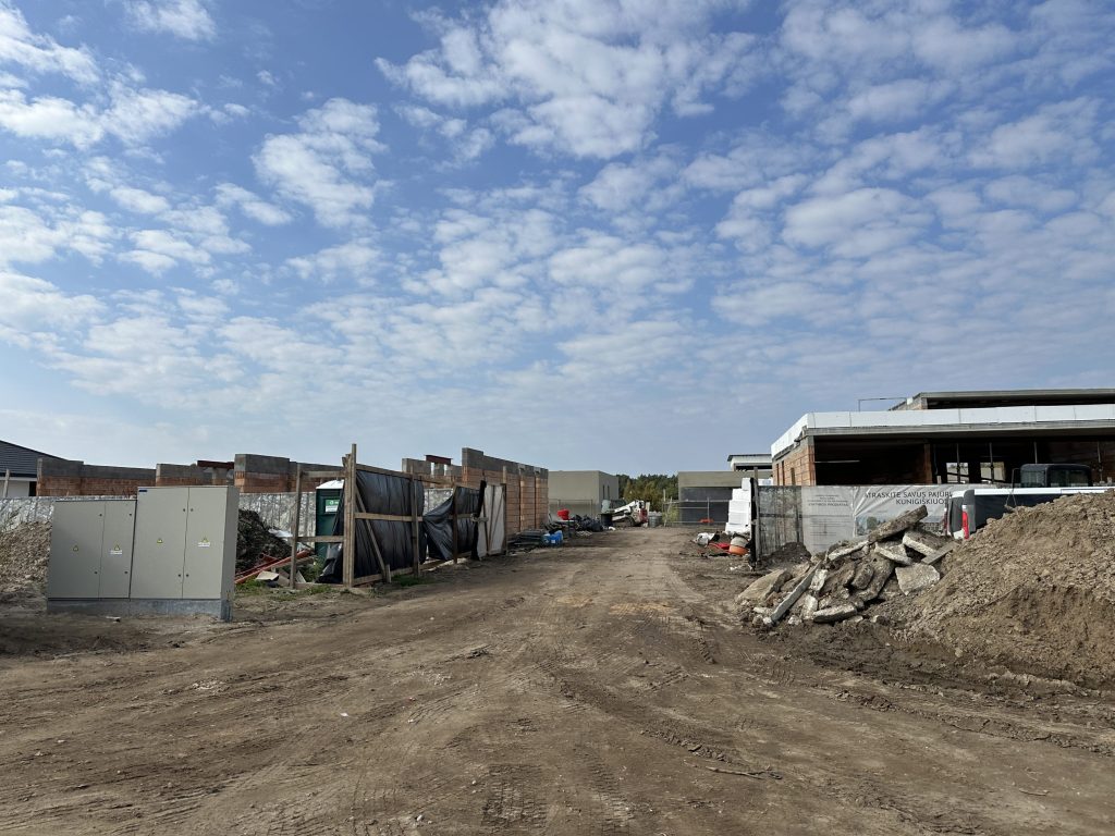 V39 (Vaivorykštės g. 39, 39A, 39B) - Row housing - construction photos