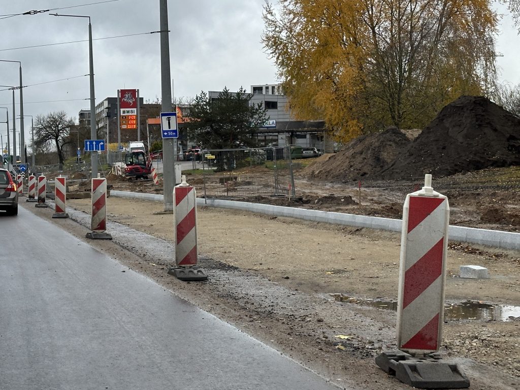 Kareivių g. tarp Verkių ir Žirmūnų g. remontas (Kareivių g.) - Bike path, Street - construction photos