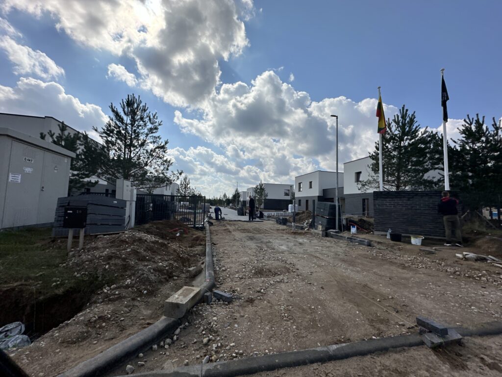 Draugystės slėnis (Užukampio g. 10, 12, 14, 16, 18, 20) - Row housing - construction photos