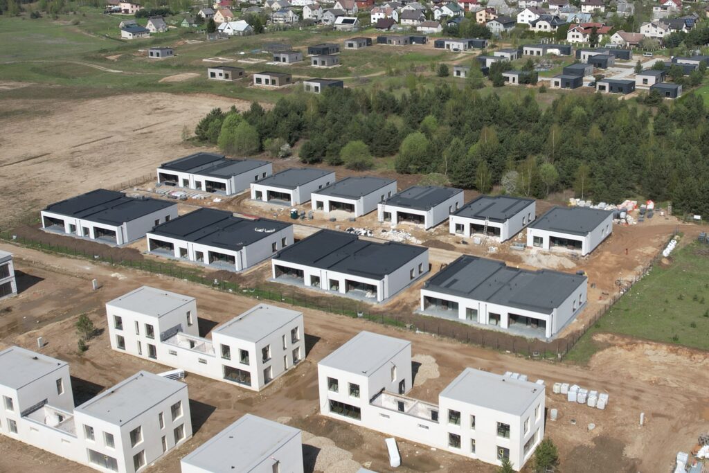 Modernus slėnis (Grinapolio g.) - Row housing - construction photos