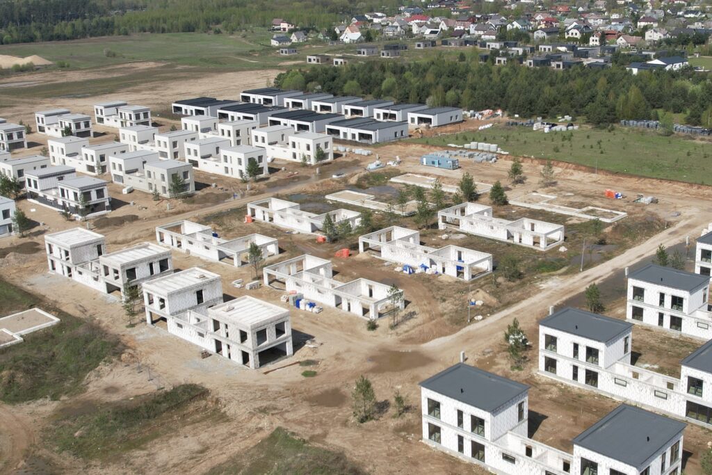 Vingiai 2 etapas (Grinapolio g. 32, 34, 36, 38, 40, 42, 44, 46, 48, 50) - Row housing - construction photos