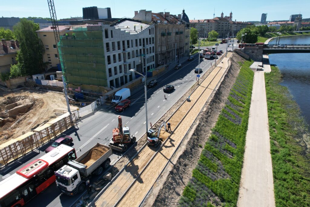 Neries kairiosios krantinės 2 etapas (Žygimantų g., Arsenalo g.) - Dviračių takas, Pakrantė - statybų nuotraukos