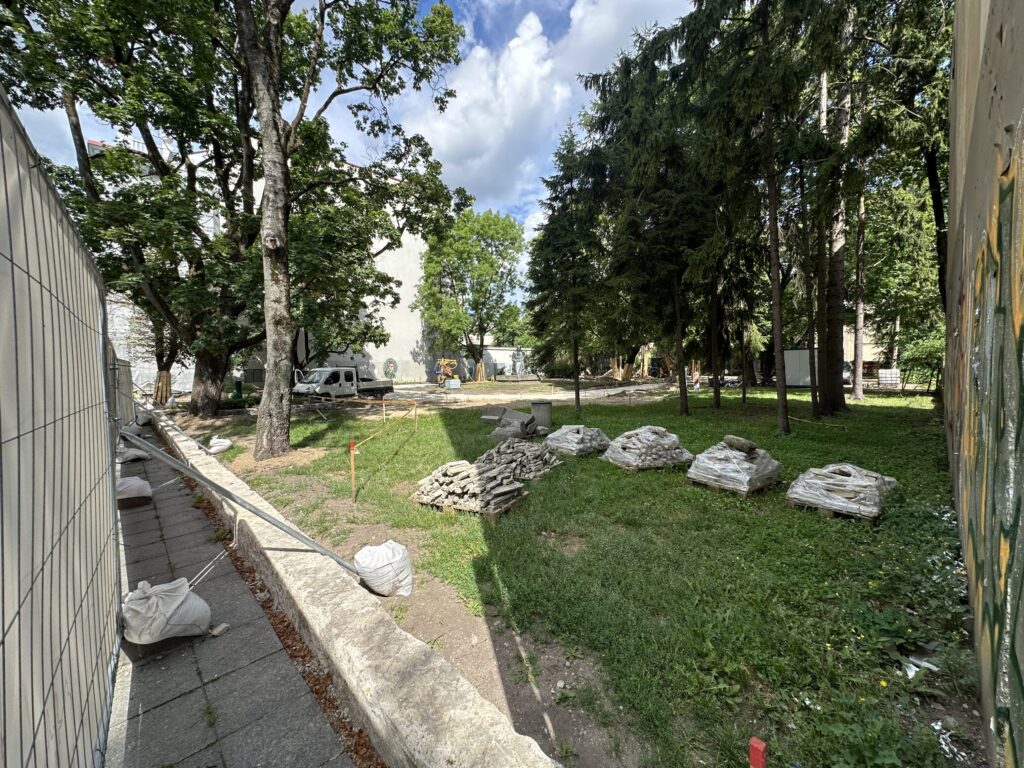 Žemaitės skvero remontas (Gedimino pr.) - Väljak - ehituse fotod