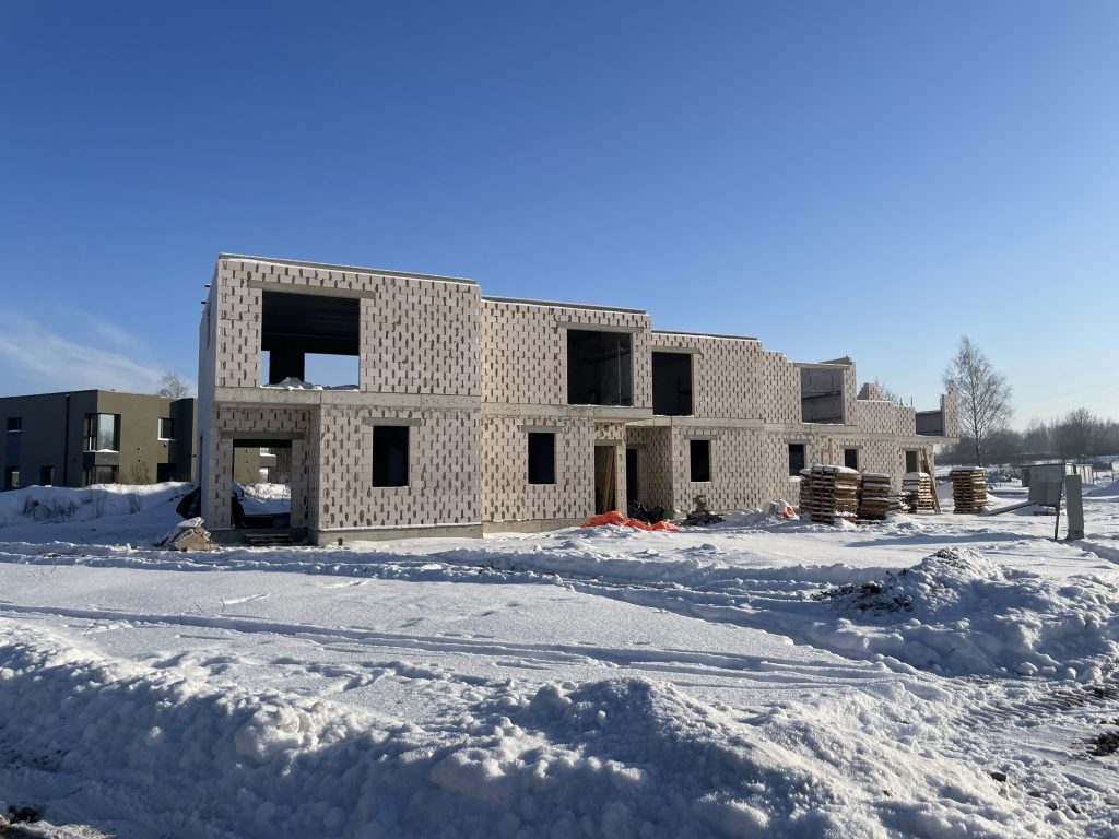 Antakalnio kalvos (Barsukynės g. 1, 1A, 1B, Batrionių g. 2, 3, 4, 5, 6, 7, 9, 10, 12, 14, 16, Sadūniškių g. 4, 6, 8, 8A, 8B, 8C) - Row housing - construction photos