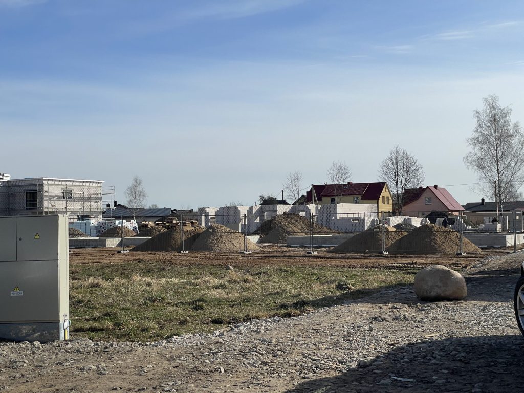 Antakalnio kalvos (Barsukynės g. 1, 1A, 1B, Batrionių g. 2, 3, 4, 5, 6, 7, 9, 10, 12, 14, 16, Sadūniškių g. 4, 6, 8, 8A, 8B, 8C) - Rindu mājas - būvdarbu attēli