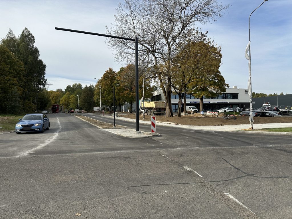 Eisiškių pl. dublis ties Balio Karvelio g. 22 ir sankryža su Metalo g. (Eisiškių pl.) - Street - construction photos