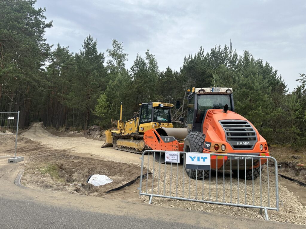 Pėsčiųjų, dviračių takas Smiltynė - Nida tarp 0-2 km ir 15-34 km (Nidos - Smiltynės pl.) - Bike path, Pedestrian path - construction photos