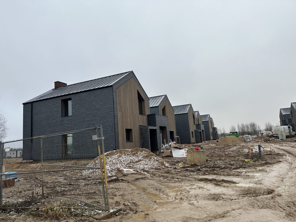 Pušų panorama 2 etapas (Stasio Šilingo g. 85, 85A, 85B, 87, 87A, 87B) - Rindu mājas - būvdarbu attēli