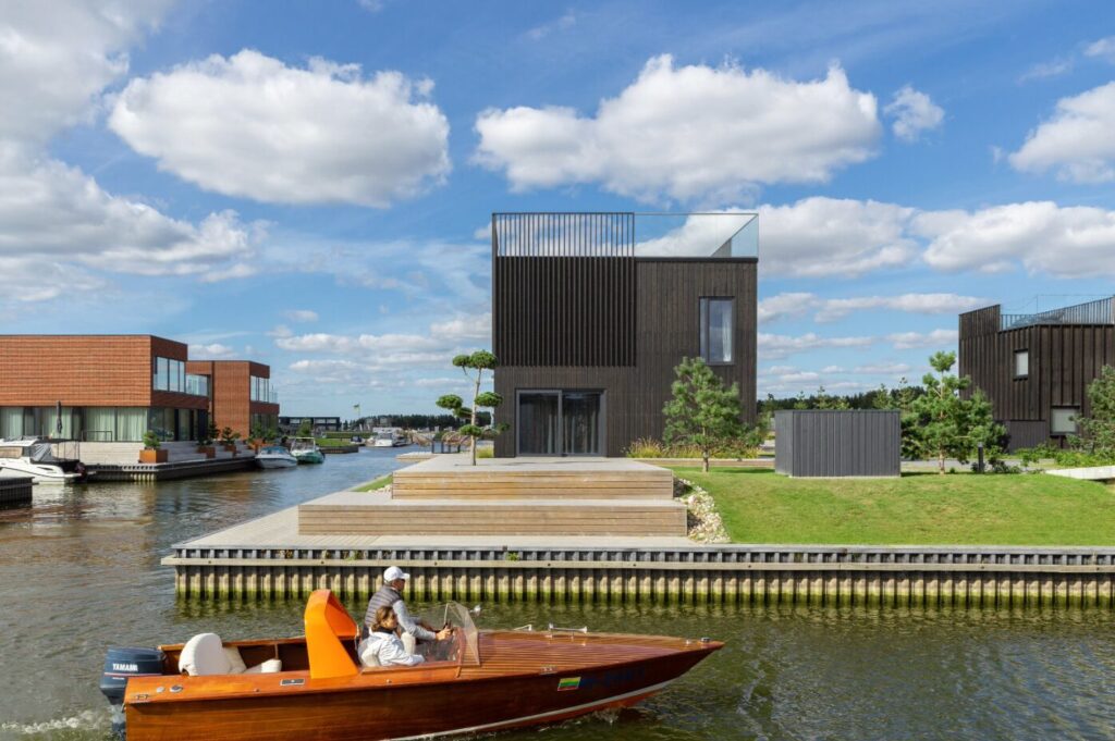 Svencelės salos | Juodkrantės sala (Juodkrantės g. 1, 2, 3, 4, 5, 6, 7, 8, 9, 10, 11, 12, 13, 14, 15, 16, Vandenų g. 16, 18) - Private house community - visualization