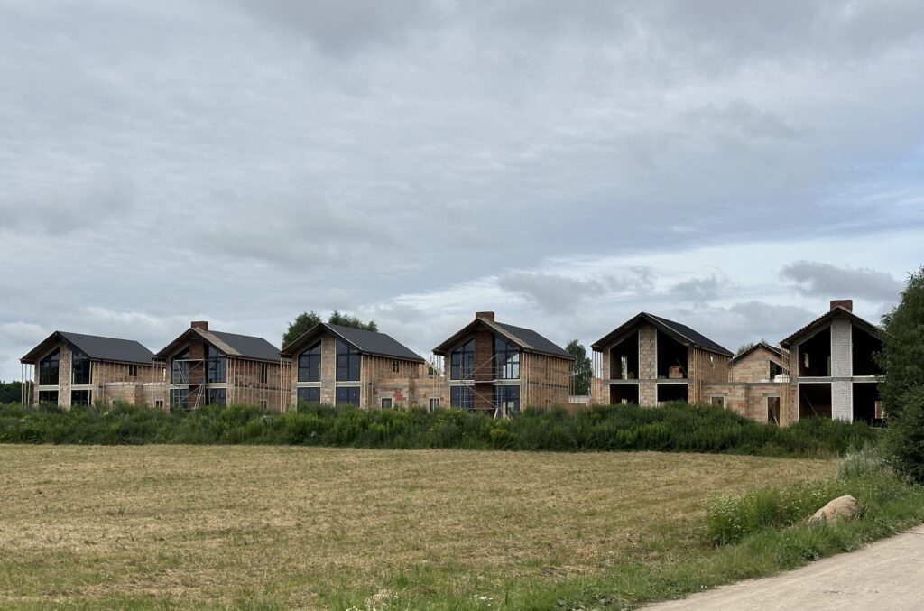 Pušų panorama 2 etapas (Stasio Šilingo g. 85, 85A, 85B, 87, 87A, 87B) - Rindu mājas - būvdarbu attēli
