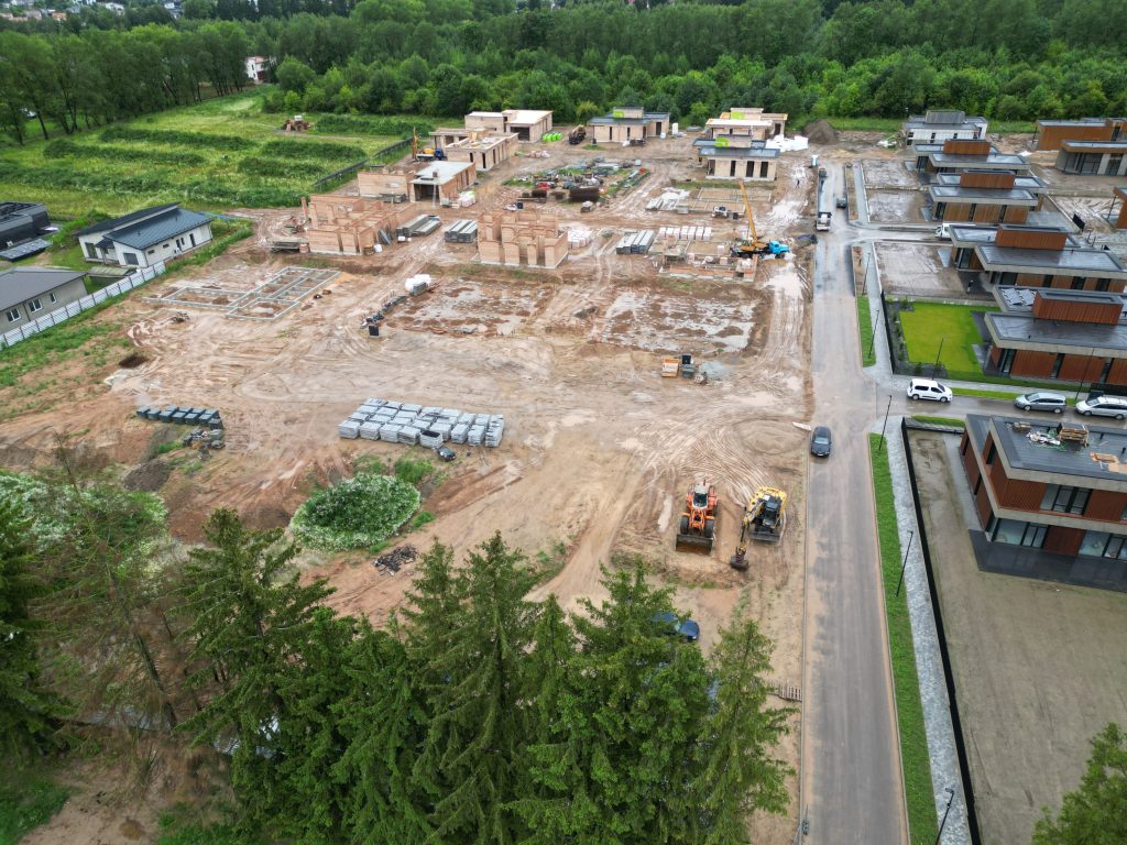 OBELÚ 2 etapas (Obelų al. 2, 4, 6, 8, 10, 12, 14, 16, 18, 20, 22, 24, 26, 28, 30, 32, 34, 36) - Private house community - construction photos