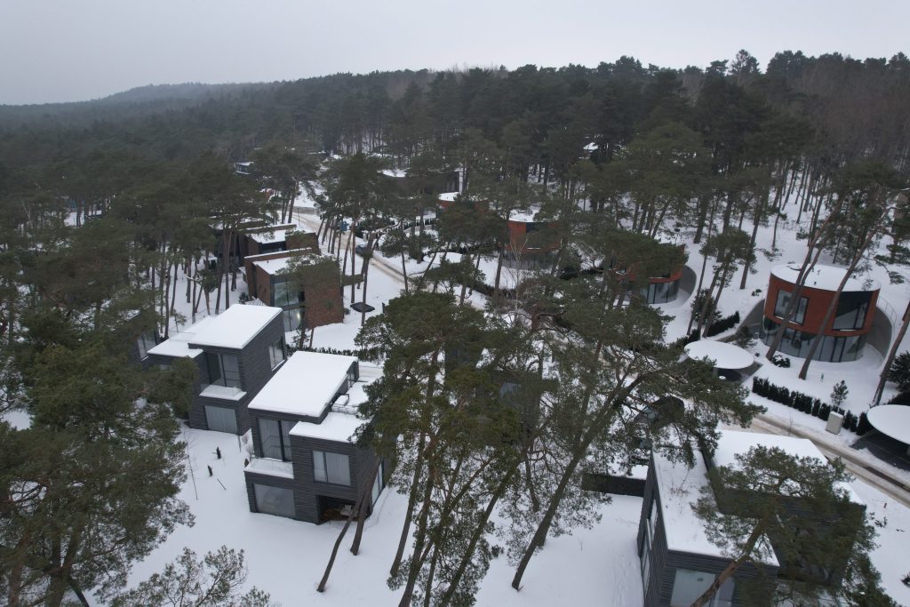 Kopų žuvėdra 2 etapas - apartamentai (Litorinos g. 2 - 40, 3 - 35, Girulių pl. 15, 15A, 15B, 17, 17A, 17B, 19, 19A, 21, 21A, 23, 23A, 25, 25A, 25B ) - Privačių namų kvartalas, Sublokuoti namai - statybų nuotraukos