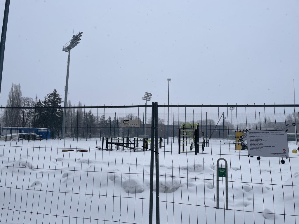 Sporto aikštynas Komunos g. 14 (Paryžiaus Komunos g. 14) - Sports field or court - construction photos