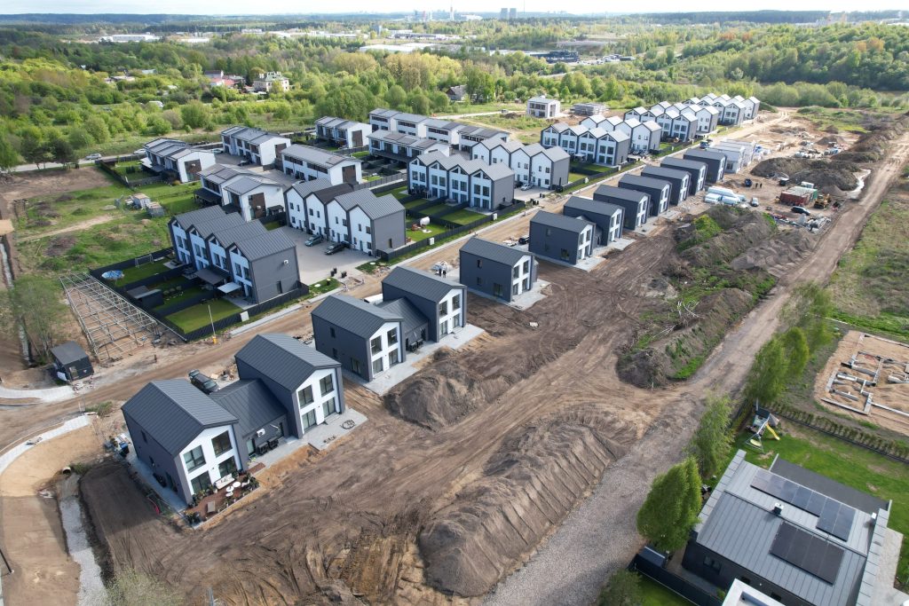 Jokūbo Šimkevičiaus g. kvartalas 6 etapas (Jokūbo Šimkevičiaus g. 1, 3, 5, 7, 9, 11, 13) - Row housing - construction photos