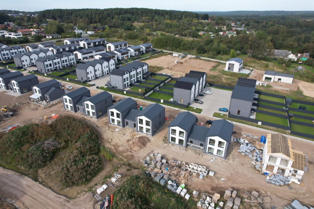 Jokūbo Šimkevičiaus g. kvartalas 7 etapas (Jokūbo Šimkevičiaus g. 15, 17, 19, 21, 23, 25, 27) - Row housing - construction photos